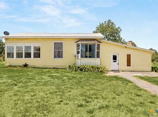 2080 Woodrow Center Rd, Kingsbury, TX 78638