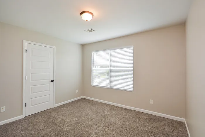 1851 Simmons Ln — Photo 15