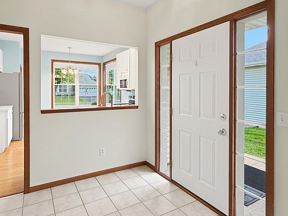 2nd image of 14635 Bloomfield Path