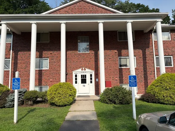 72 Barrett St Unit 315, Northampton, MA 01060