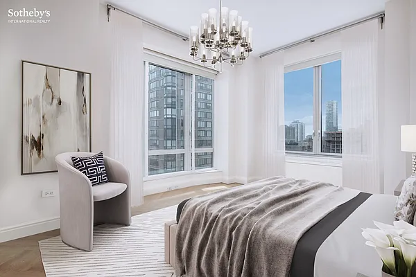 Sold by Sotheby's International Realty | media 11