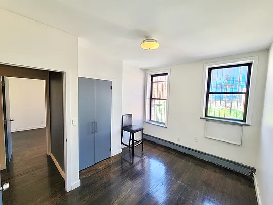 Rented by E Realty International Corp | media 3