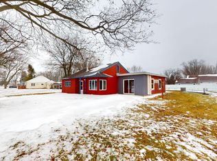201 Netherlands Ave E, Hollandale, MN 56045