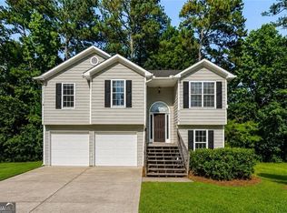 7115 Hillcrest Chase Dr, Austell, GA 30168