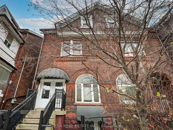 648 Bathurst St Floor 2, Toronto, ON M5S 2R1