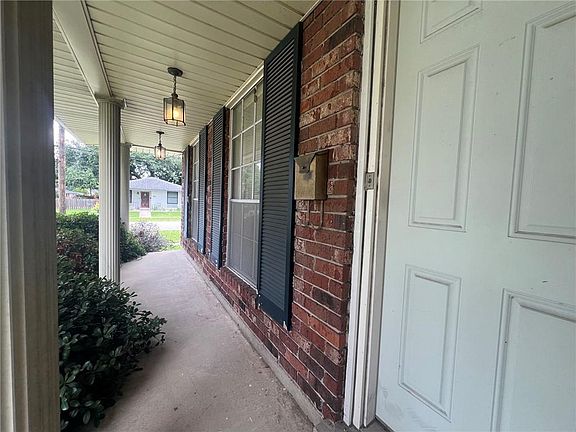 3rd image of 1417 Claudius St
