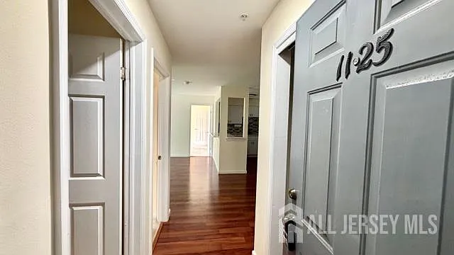 1125 Waterford Dr — Photo 4