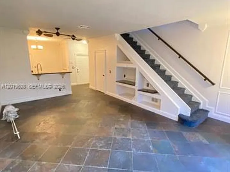 2041 Pompeii Ct #2014 — Photo 27
