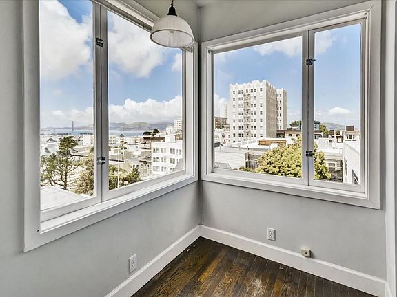 5th image of 1122 Green St #1124
