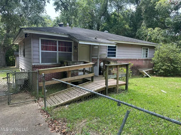 623 Georgia St, Gulfport, MS 39501