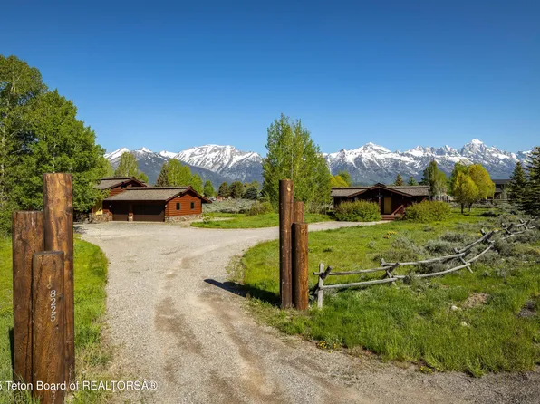 8225 N Spring Gulch Rd, Jackson, WY 83001