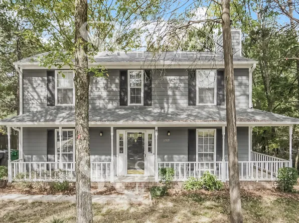 8919 Vicksburg Rd, Charlotte, NC 28227