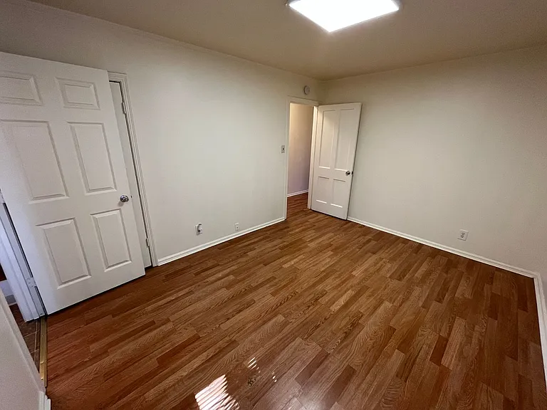 521 Hilmar St — Photo 23
