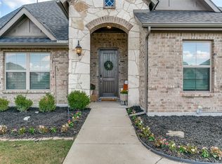 117 Saint Elias Dr, Burleson, TX 76028