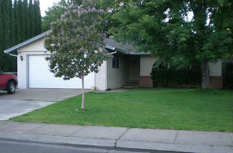 1st image of 1690 Oak Vista Ave