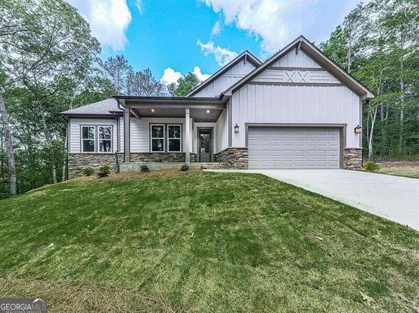 483 Linger Longer Dr, Ellijay, GA 30540