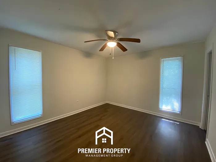 3833 Kerston Dr — Photo 9