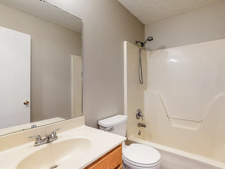 125 Kristen Ct — Photo 7
