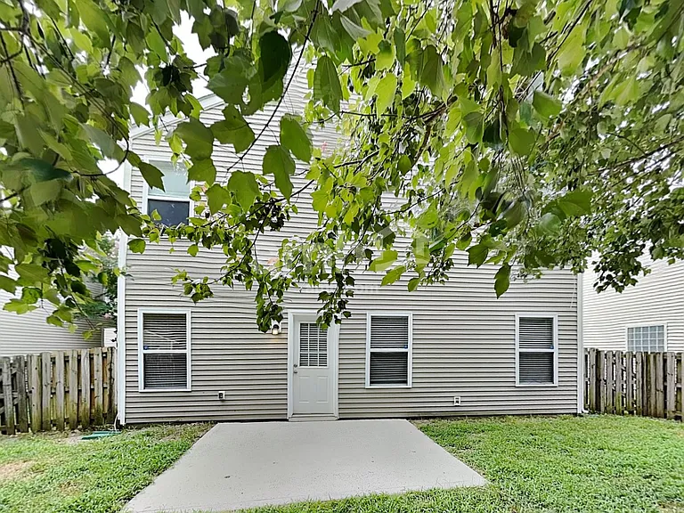 15634 Lakepoint Forest Dr — Photo 22