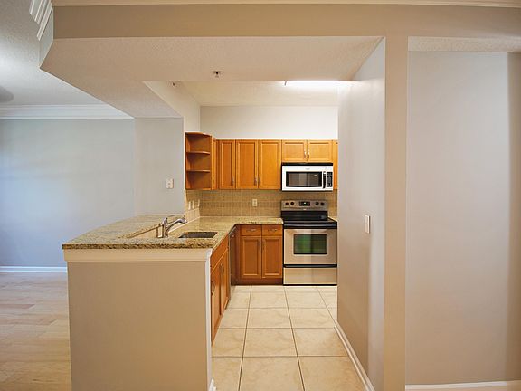 5th image of 10435 MID TOWN Parkway #218