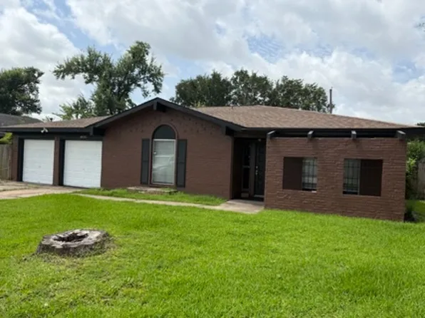 13922 Wadebridge Way, Houston, TX 77015