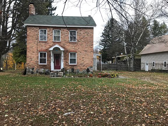 2nd image of 306 N Paw Paw St
