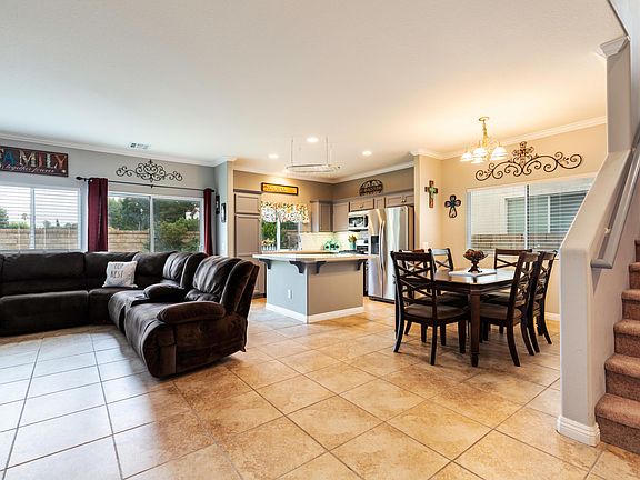 4th image of 24848 Noelle Way