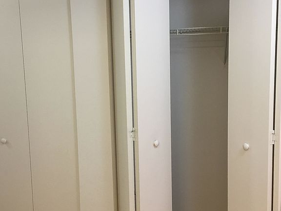 2nd image of 14026 Franklin Ave APT 003F