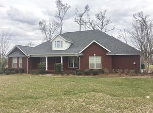 3413 Parkwood Dr, Marianna, FL 32446