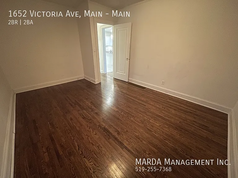1652 Victoria Ave #MAIN — Photo 9