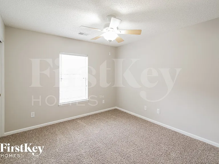 7923 Long Shadow Ln — Photo 10