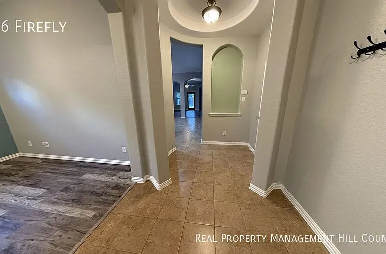 106 Firefly Ct — Photo 4