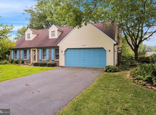 41 Buckingham Dr, Reading, PA 19610