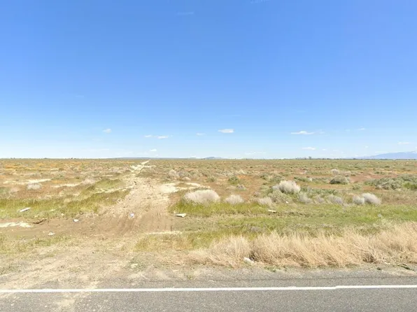 18th St E #E, Lancaster, CA 93535