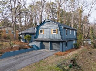 300 Woodland Dr, Calhoun, GA