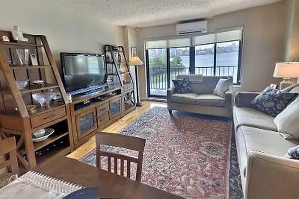 Rented by US # 1 Realty | media 31