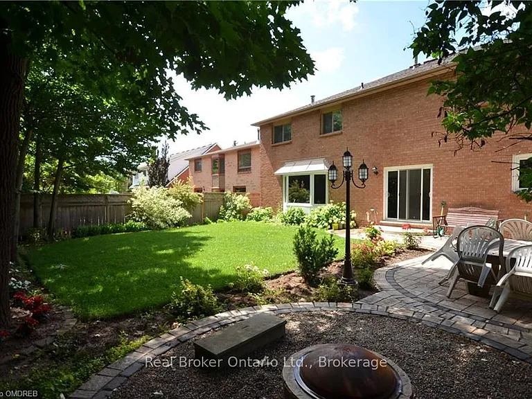1609 Pilgrims Way — Photo 24