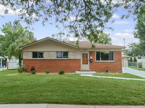 15028 Masonic Blvd, Warren, MI 48088