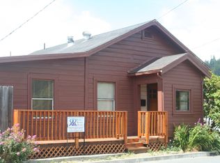 305 Columbus St, Rio Dell, CA 95562