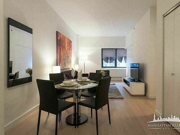 5th image of 222 E 39th St APT 16E