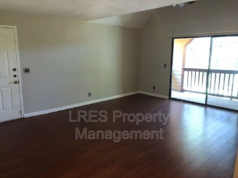 465 Forestway Cir #1 — Photo 5