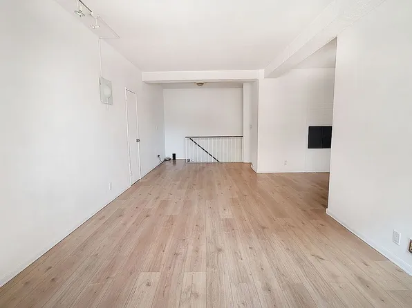 9952 66th Rd APT 3T, Rego Park, NY 11374