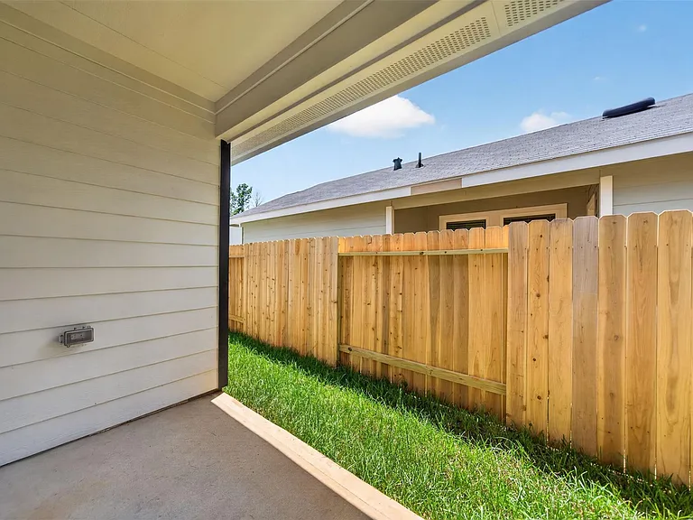 11927 Detar Ct — Photo 37