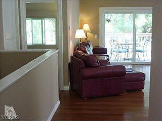 5th image of 62 Rosehedge Ln