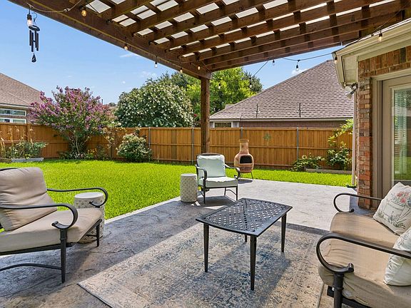 3rd image of 5511 S Briar Ridge Cir
