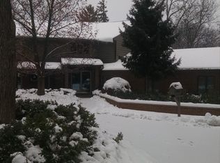 29654 Shelbourne Rd, Perrysburg, OH 43551