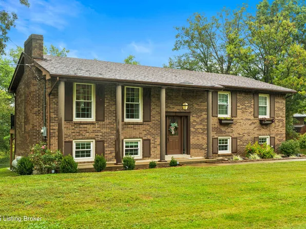 218 Fireside Dr, Brandenburg, KY 40108