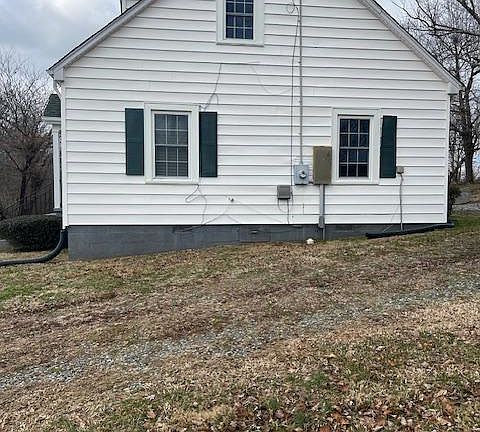 3rd image of 16157 Patrick Ave