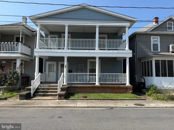 89 2nd St, Keyser, WV 26726
