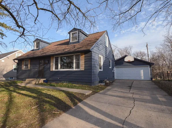 633 23rd St NE, Rochester, MN 55906